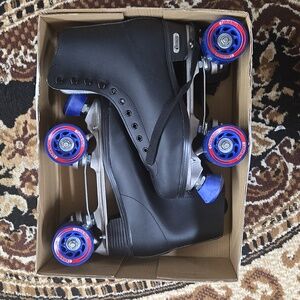 Mens Chicago Rollerskates NWT Black Hightop Vinyl Rink Skates Retro Style Metal